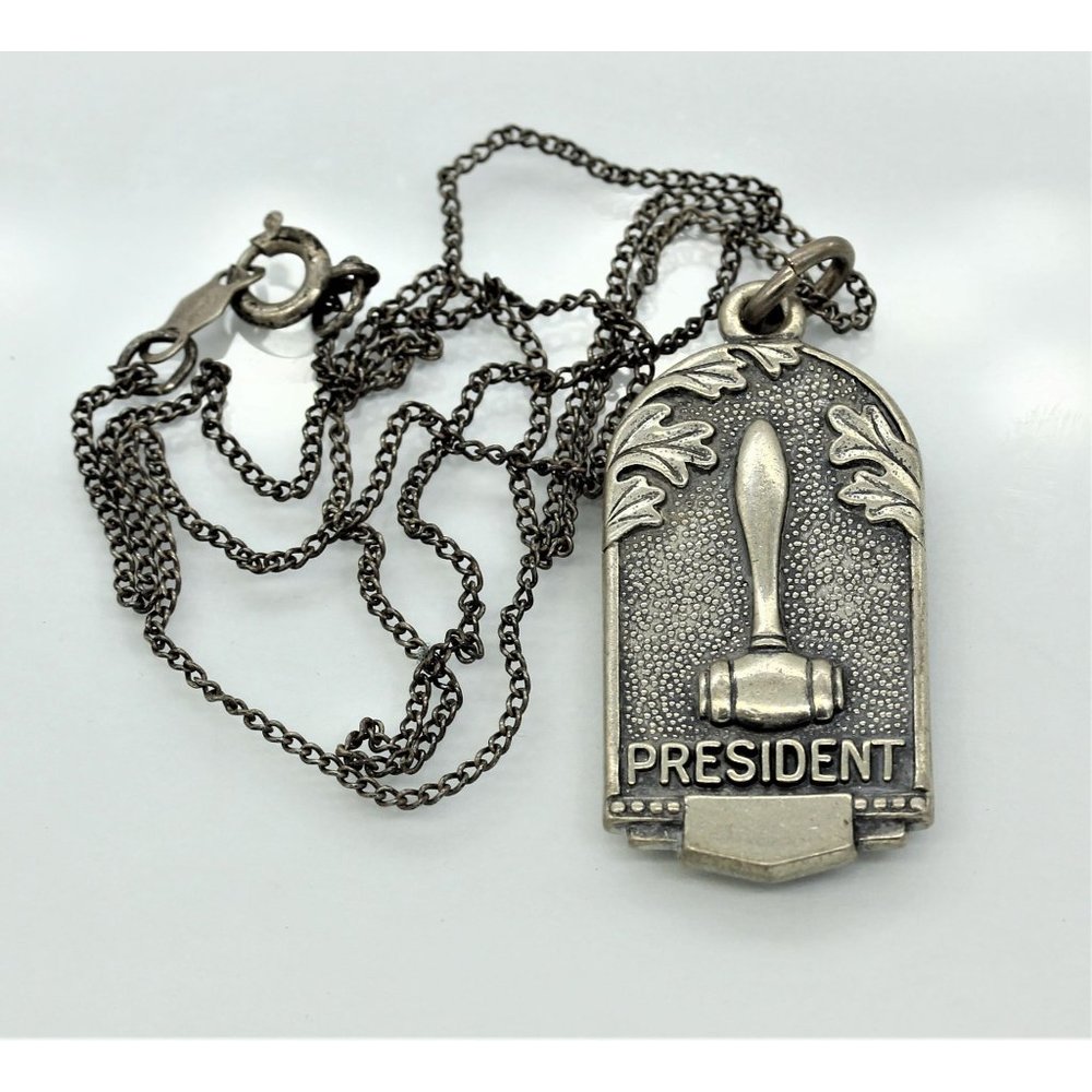 925 STERLING JOSTENS & SPIDEL antique President pendant 16" long chain 7.6 grams